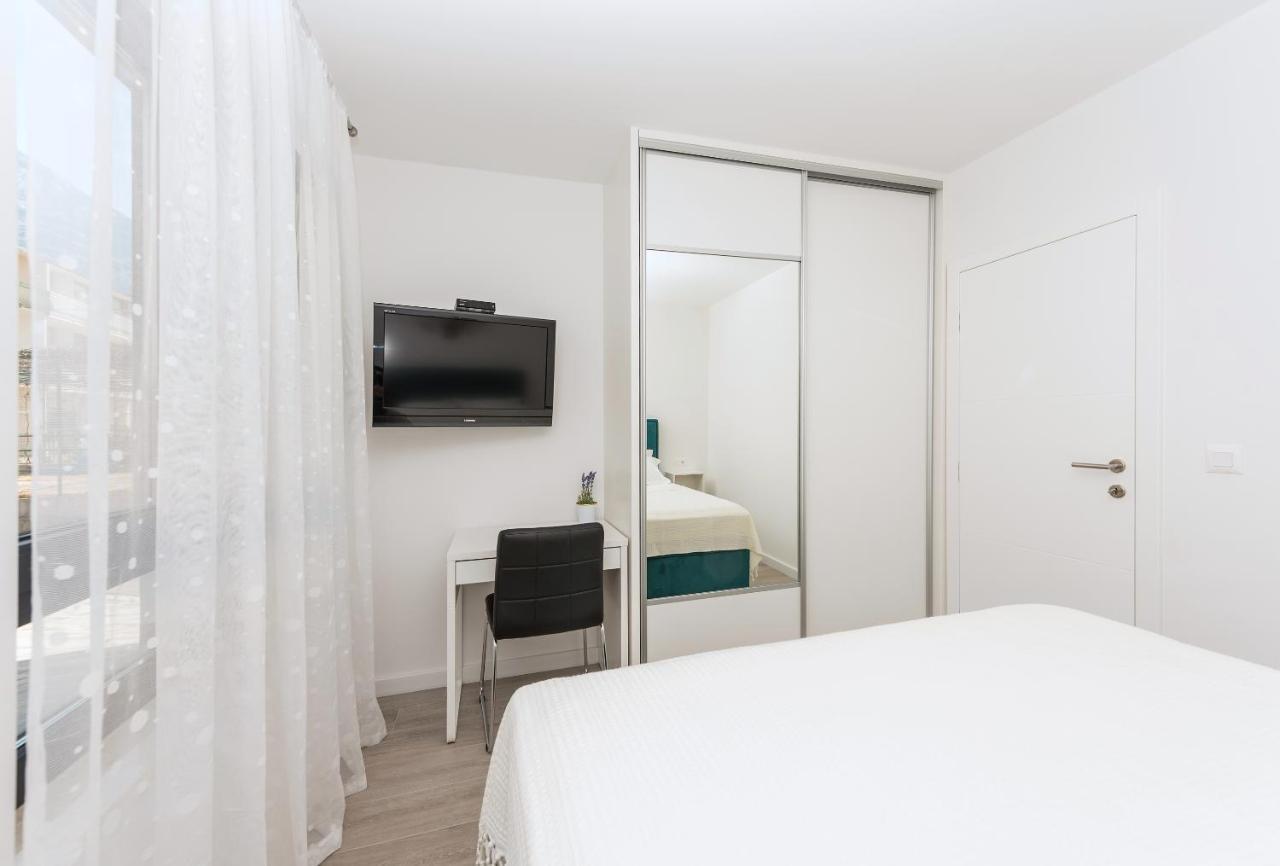 Apartment Ema Макарска Экстерьер фото